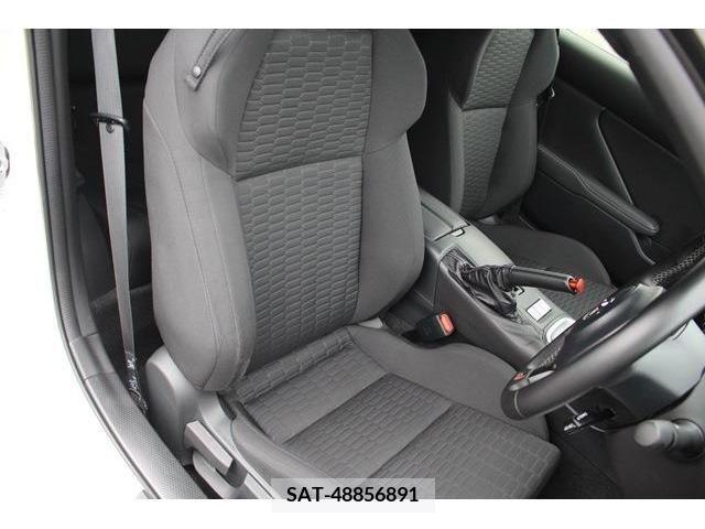 Toyota 86 2021-11 270793-13