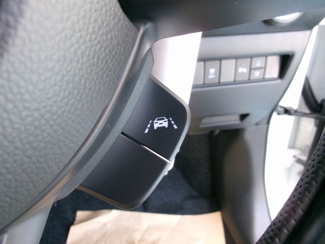 Suzuki SWIFT 2023-07 9663-10