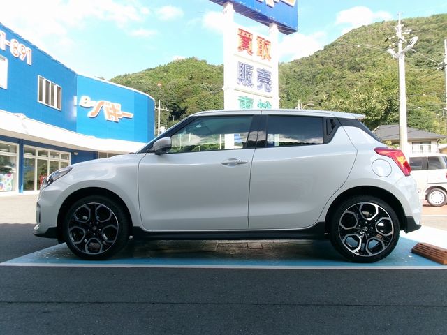 Suzuki SWIFT 2023-07 9663-3
