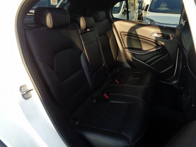 Mercedes Benz GLA-CLASS 2018-10 18552-5