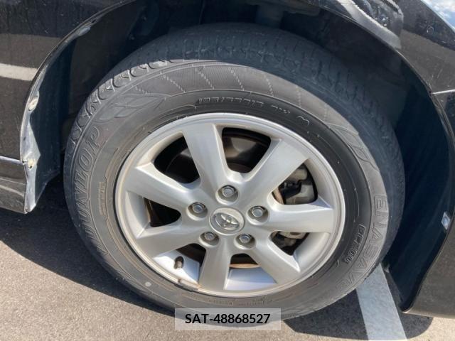 Toyota ISIS 2013-03 391477-5