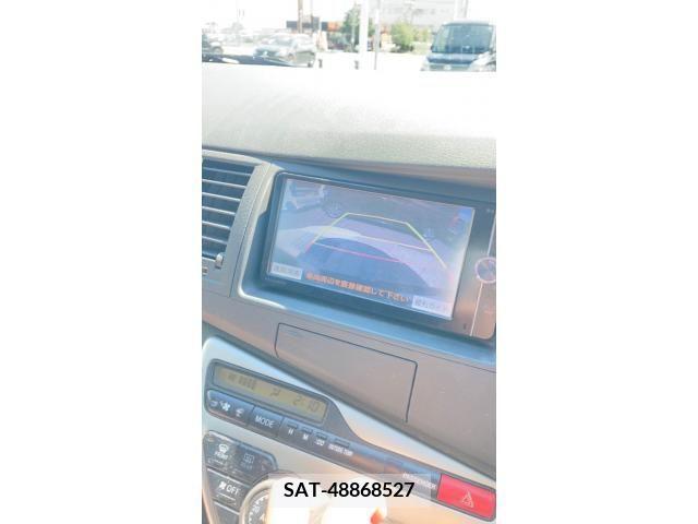 Toyota ISIS 2013-03 391477-10