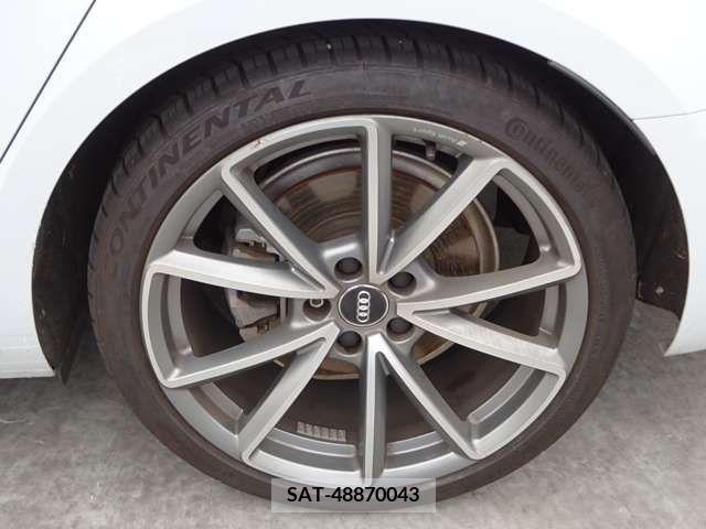 Audi A4 2018-08 217301-14