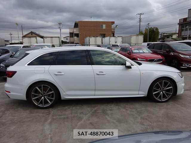Audi A4 2018-08 217301-12