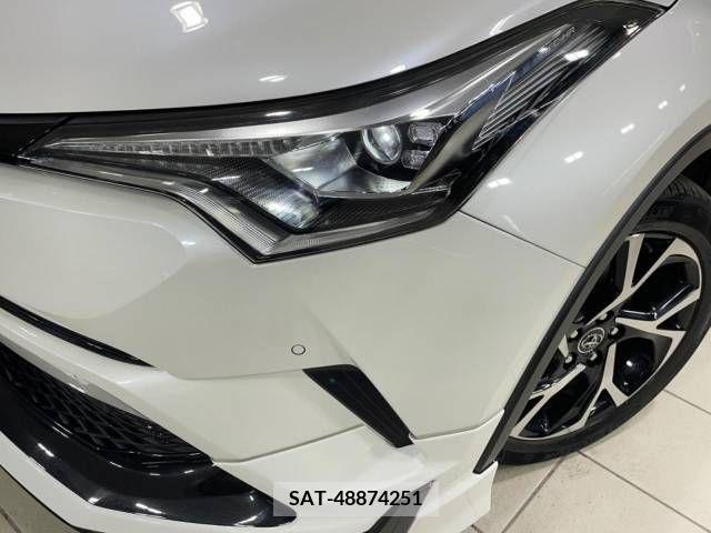 Toyota C-HR 2018-02 264146-12