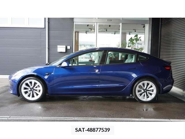 Tesla MODEL 3 2021-09 394656-12