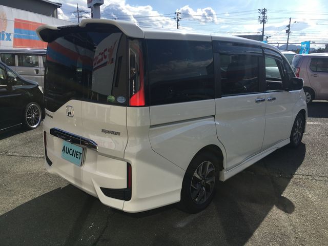 Honda e 2015-07 24913-3
