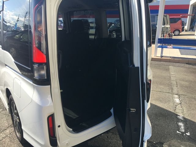 Honda e 2015-07 24913-17
