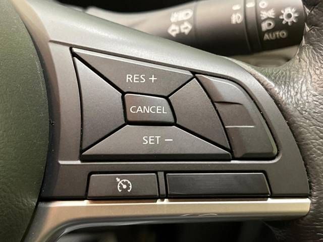 Nissan SERENA 2018-03 181670-8