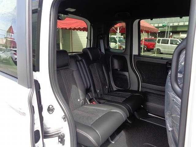 Honda N BOX CUSTOM 2022-10 23305-13
