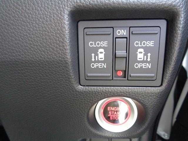 Honda N BOX CUSTOM 2022-10 23305-6
