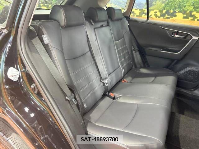 Toyota RAV4 2019-07 366946-10