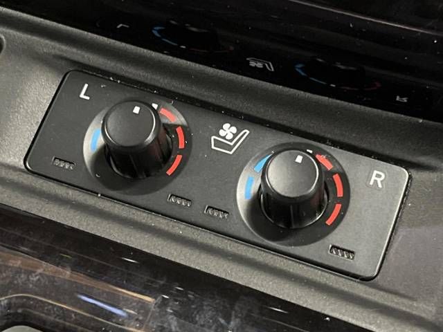 Toyota ALPHARD HYBRID 2018-02 185639-12