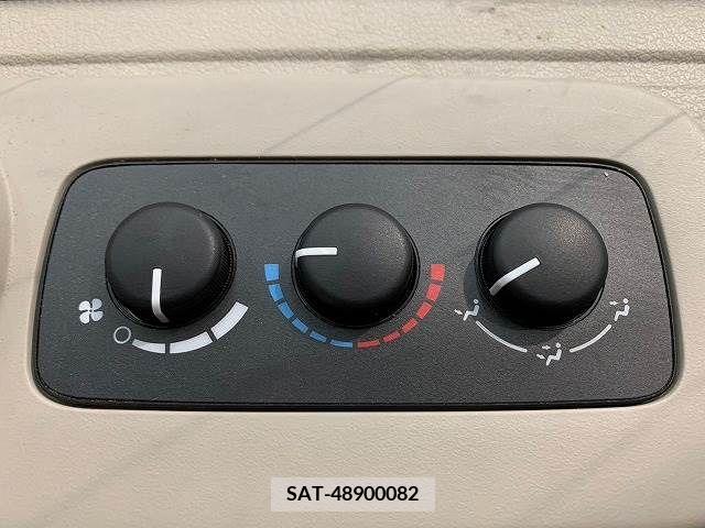 Jeep COMMANDER 2006-07 273272-11