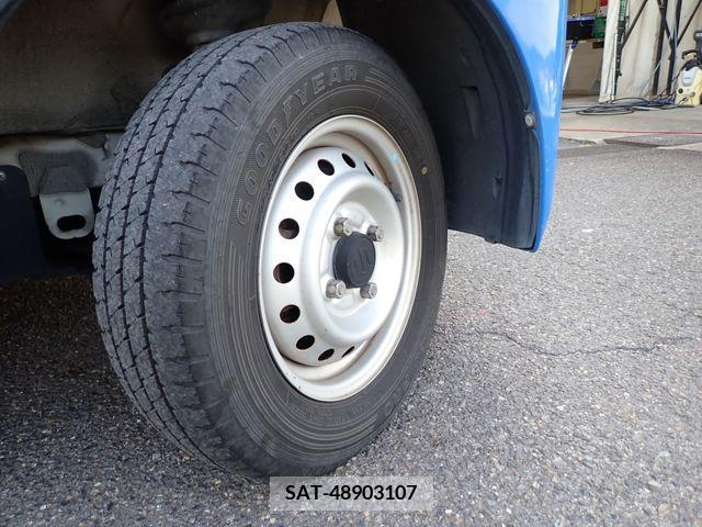 Suzuki EVERY 2016-06 385555-21