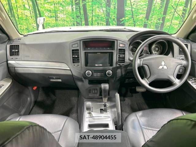 Mitsubishi PAJERO 2014-01 230132-1