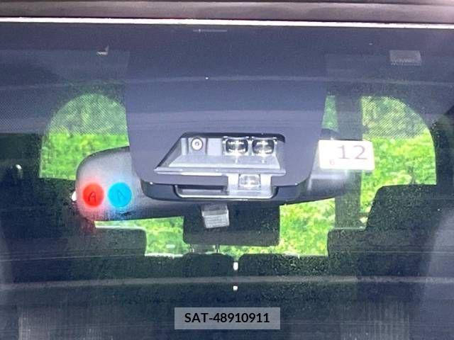 Toyota VOXY 2017-12 237371-2