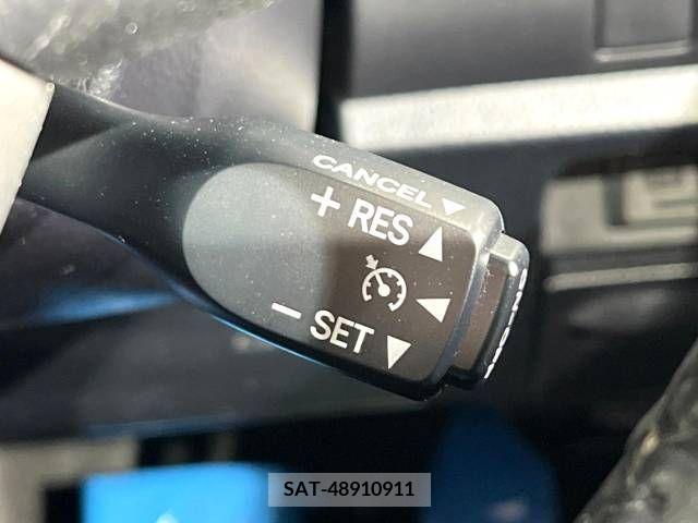 Toyota VOXY 2017-12 237371-6