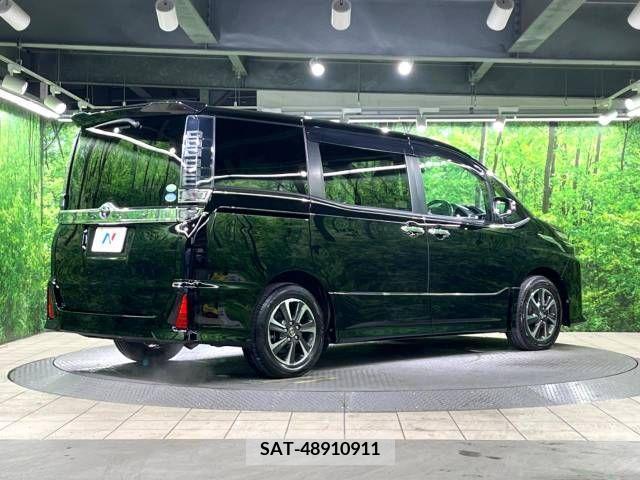 Toyota VOXY 2017-12 237371-17