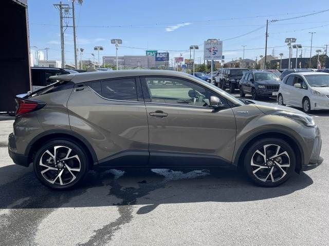Toyota C-HR 2019-10 182696-15