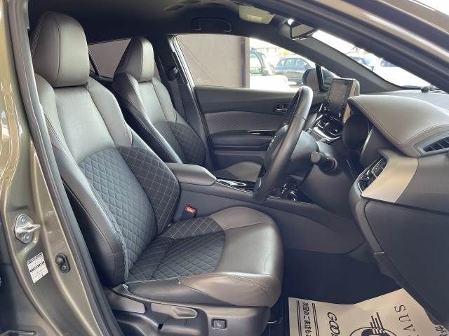 Toyota C-HR 2019-10 182696-11