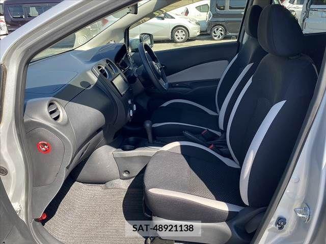 Nissan NOTE 2018-10 379625-16