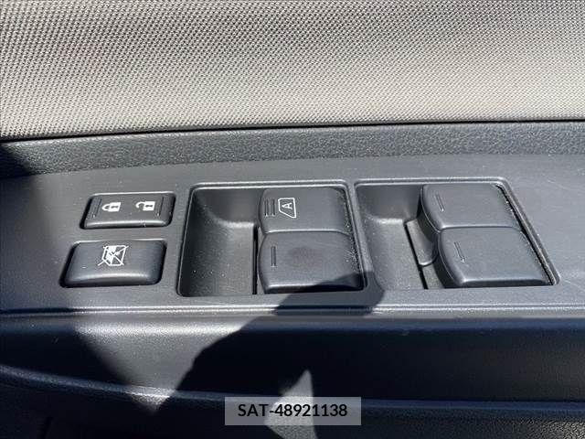 Nissan NOTE 2018-10 379625-22