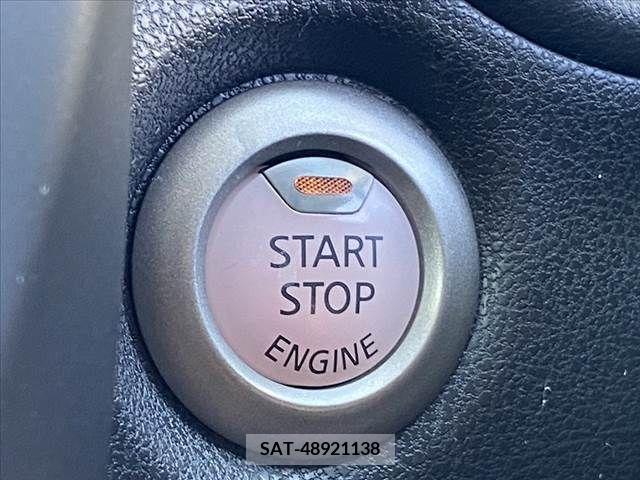 Nissan NOTE 2018-10 379625-5