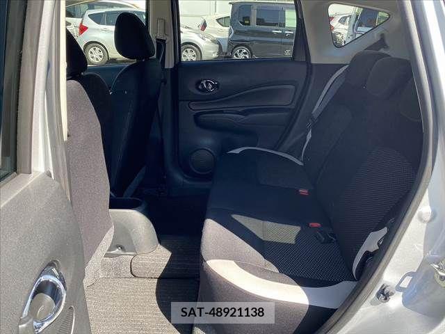 Nissan NOTE 2018-10 379625-18
