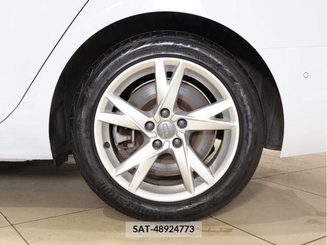 Audi A4 2019-03 234309-21