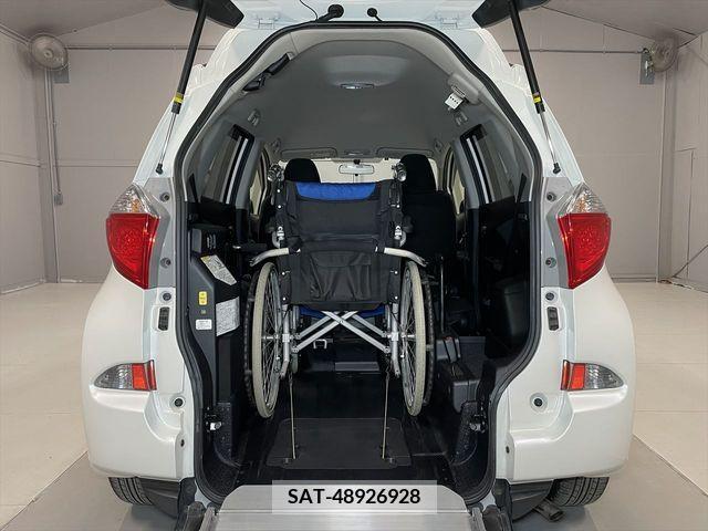 Toyota RACTIS 2012-12 313648-5