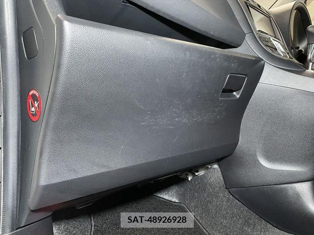 Toyota RACTIS 2012-12 313648-14