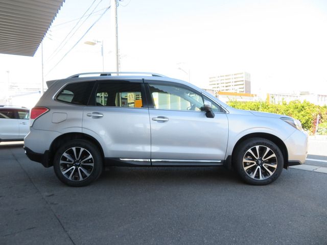Subaru FORESTER 2016-10 186774-5