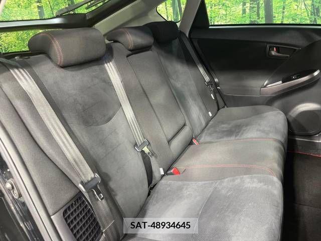 Toyota PRIUS 2014-03 213123-9