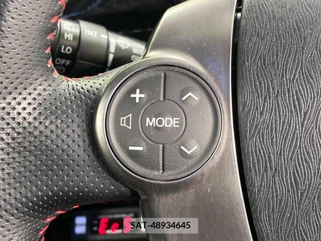 Toyota PRIUS 2014-03 213123-6
