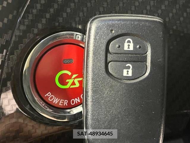 Toyota PRIUS 2014-03 213123-5