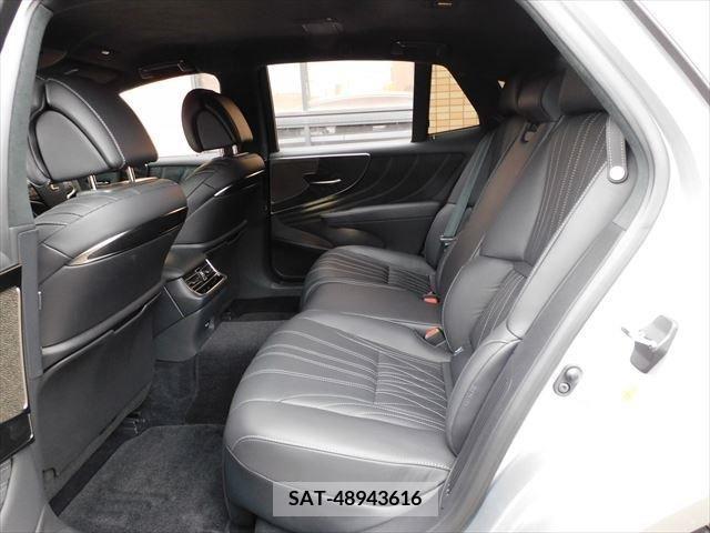 Lexus LS 2020-11 208626-14