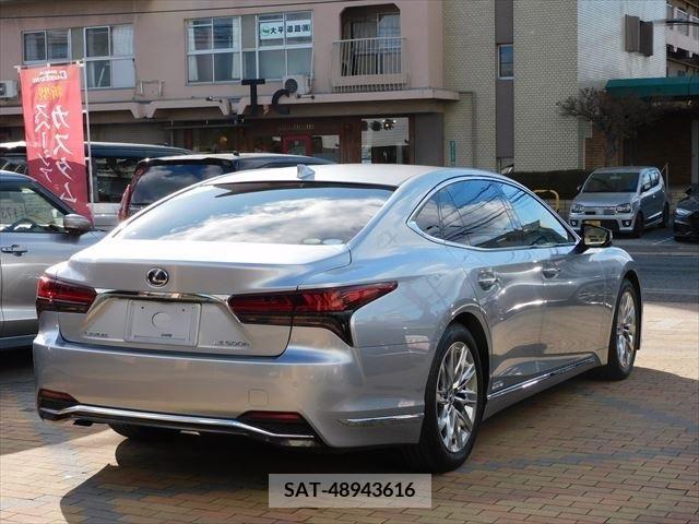 Lexus LS 2020-11 208626-2
