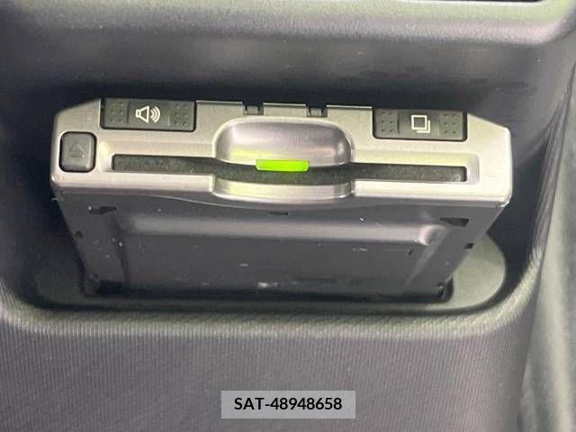 Toyota AQUA 2014-06 395658-7