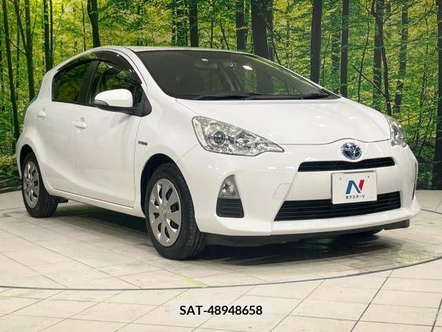Toyota AQUA 2014-06 395658-16