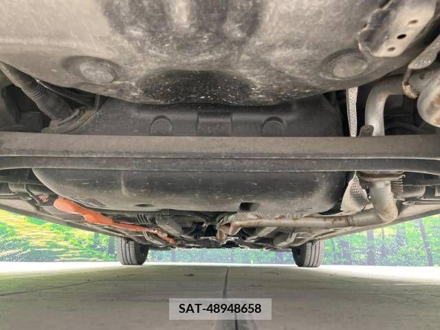 Toyota AQUA 2014-06 395658-19