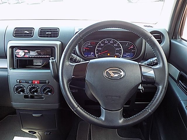 Daihatsu MOVE CONTE 2017-01 4816-1