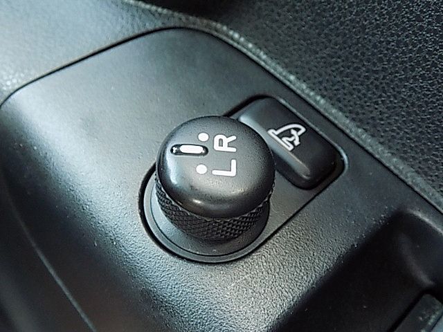 Daihatsu MOVE CONTE 2017-01 4816-5