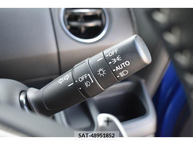 Honda N BOX CUSTOM 2019-05 279296-13