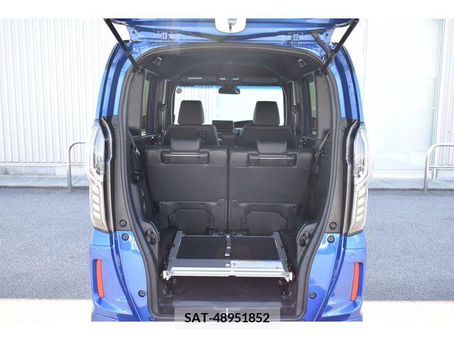 Honda N BOX CUSTOM 2019-05 279296-17