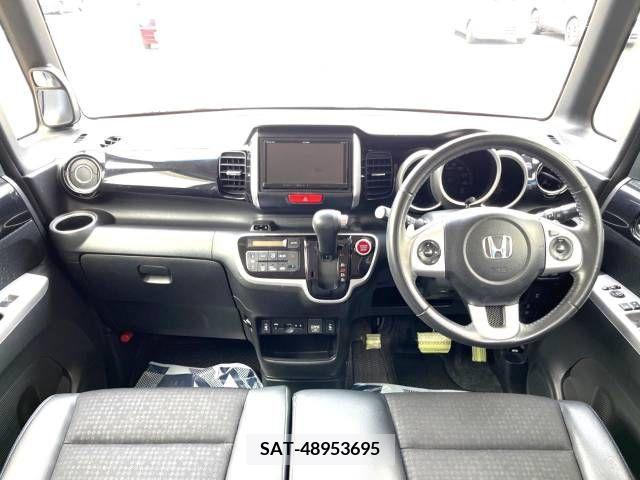 Honda N BOX CUSTOM 2017-09 306825-1