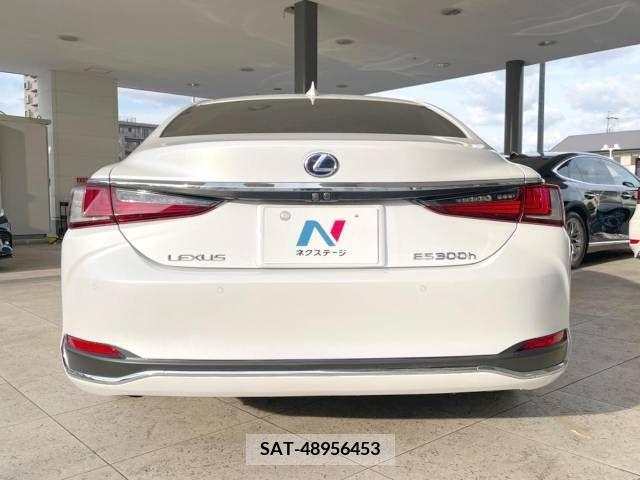 Lexus ES 2019-11 300394-15