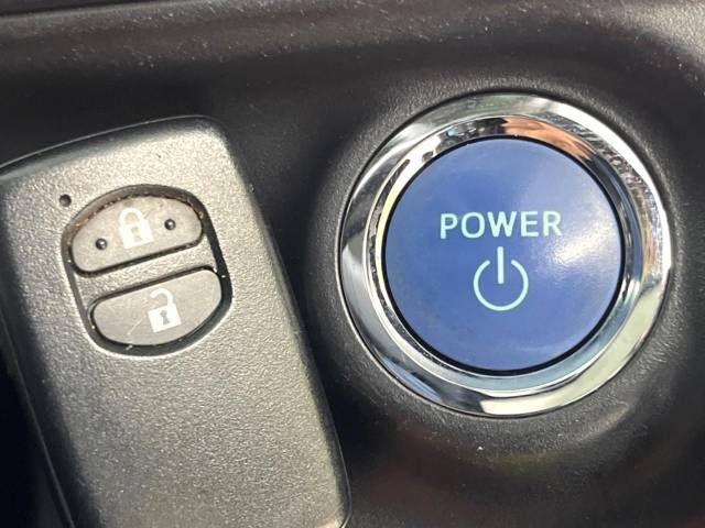 Toyota AQUA 2014-11 17068-5
