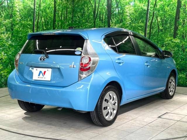 Toyota AQUA 2014-11 17068-17