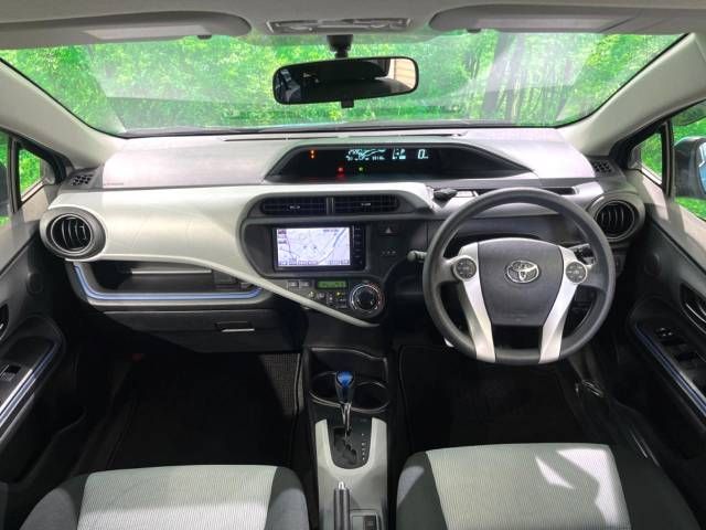 Toyota AQUA 2014-11 17068-1